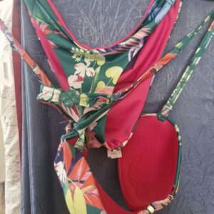 Päevitus-Bikiinid 85B